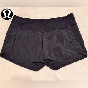 Lululemon Women's Black Athletic Shorts Size 6